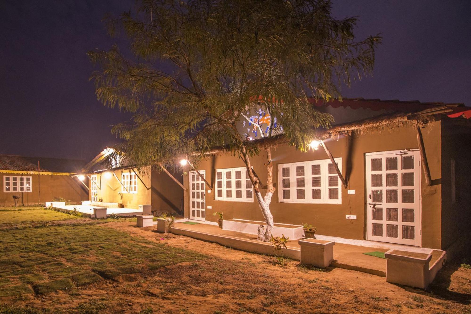 Wow Stayz2 Pachmarhi Foothill Cottages Exteriör bild