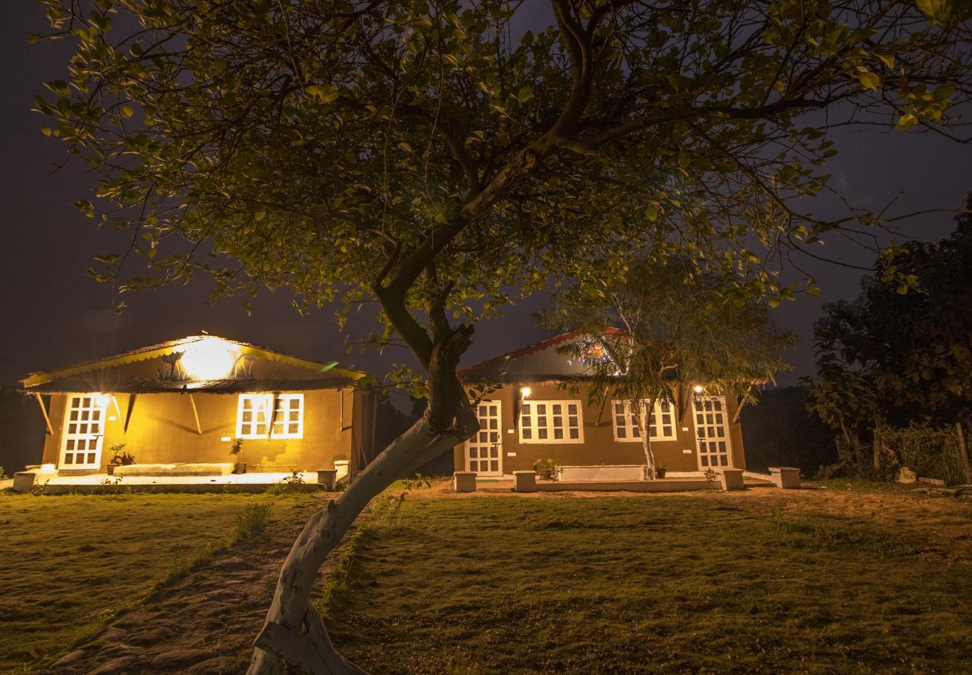 Wow Stayz2 Pachmarhi Foothill Cottages Exteriör bild