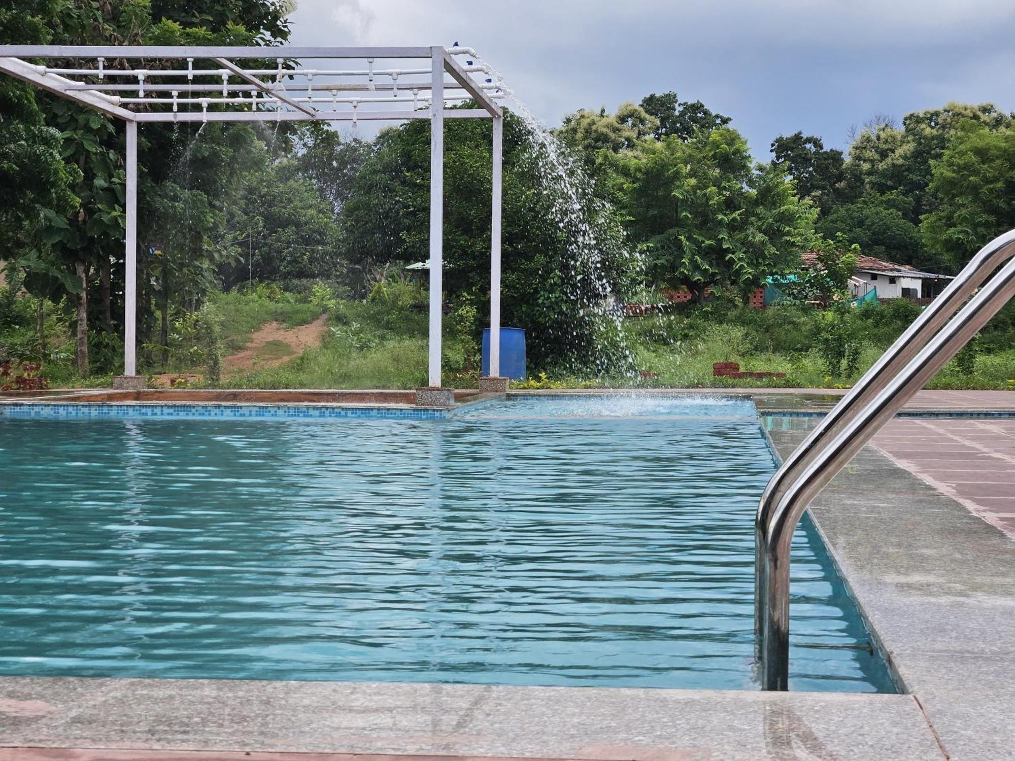Wow Stayz2 Pachmarhi Foothill Cottages Exteriör bild