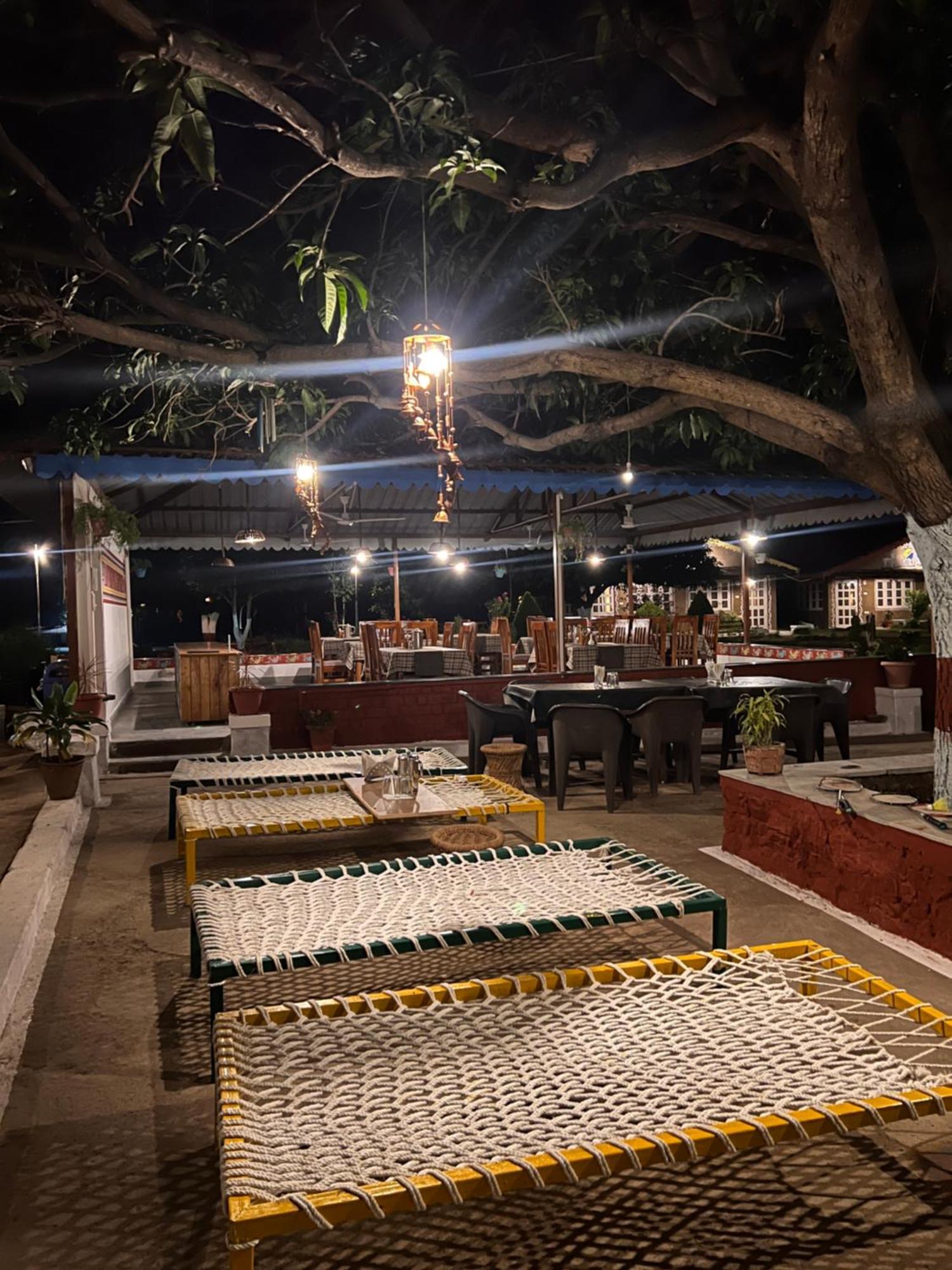 Wow Stayz2 Pachmarhi Foothill Cottages Exteriör bild