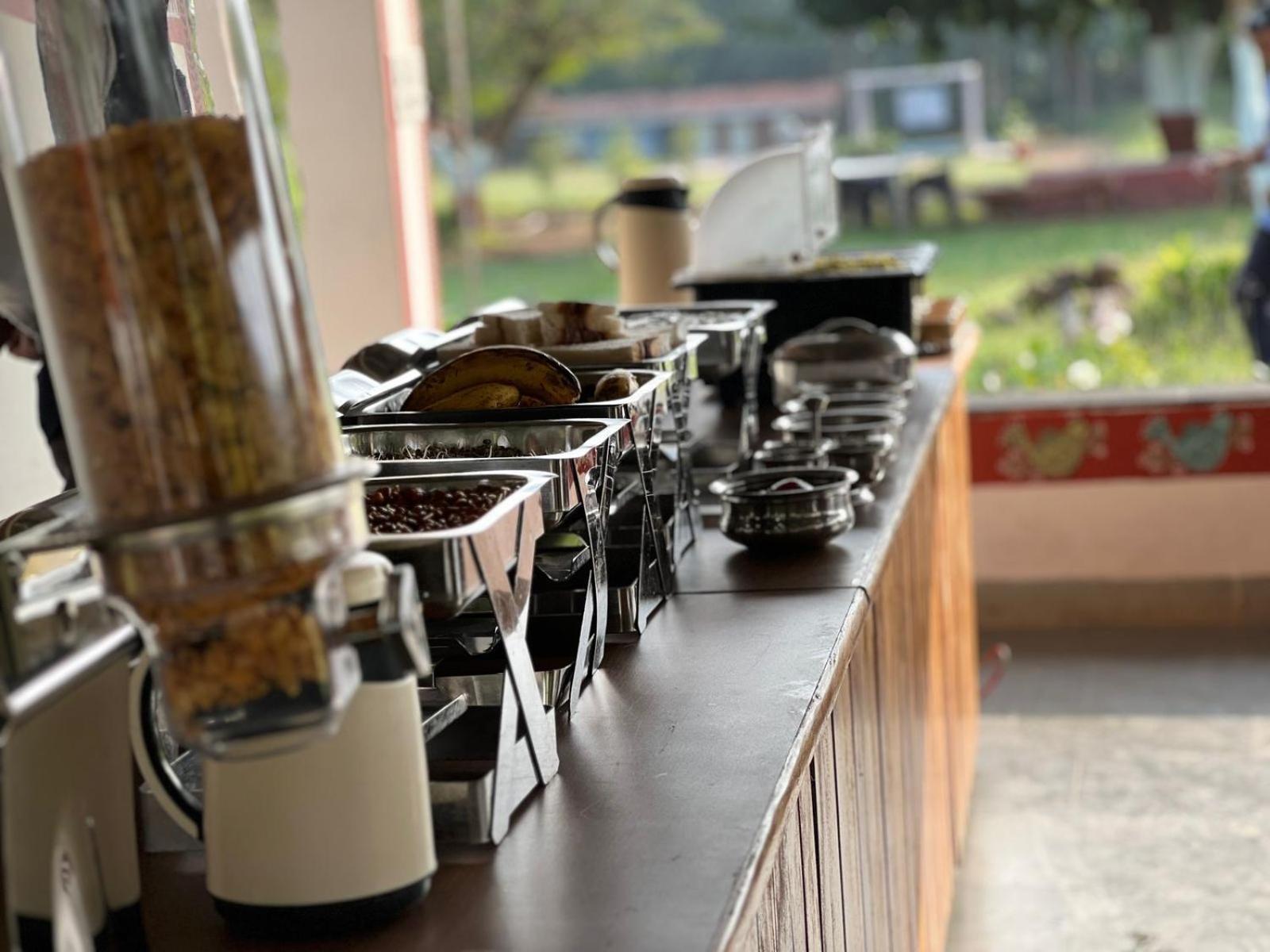 Wow Stayz2 Pachmarhi Foothill Cottages Exteriör bild