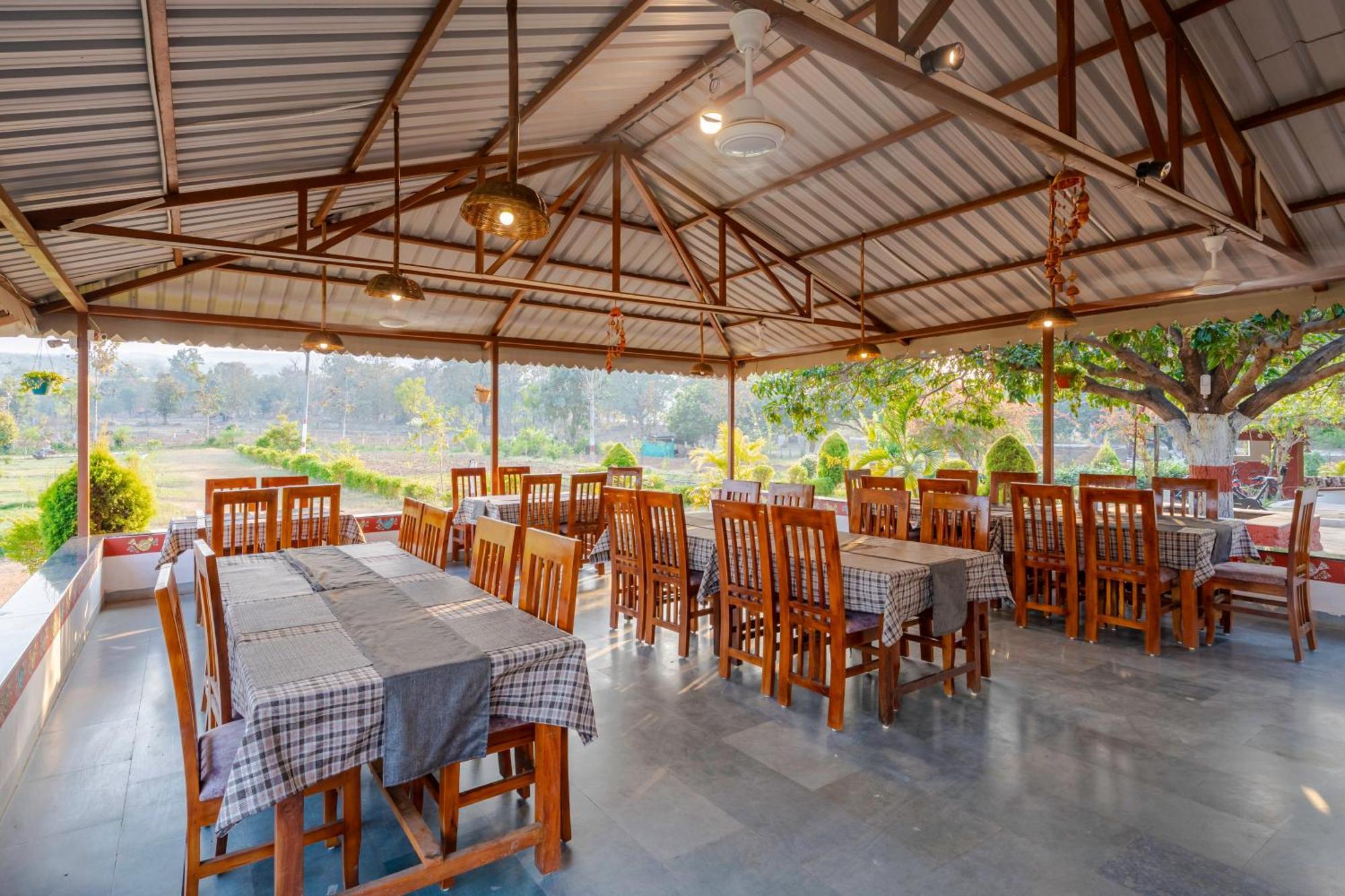 Wow Stayz2 Pachmarhi Foothill Cottages Exteriör bild