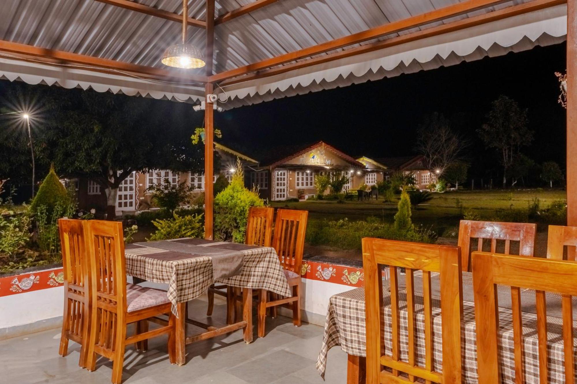 Wow Stayz2 Pachmarhi Foothill Cottages Exteriör bild