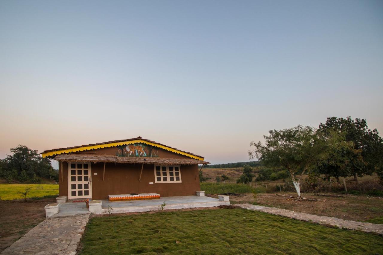 Wow Stayz2 Pachmarhi Foothill Cottages Exteriör bild