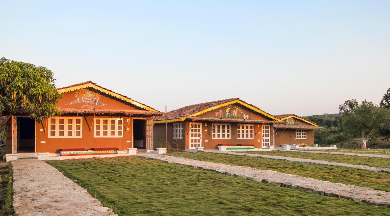 Wow Stayz2 Pachmarhi Foothill Cottages Exteriör bild