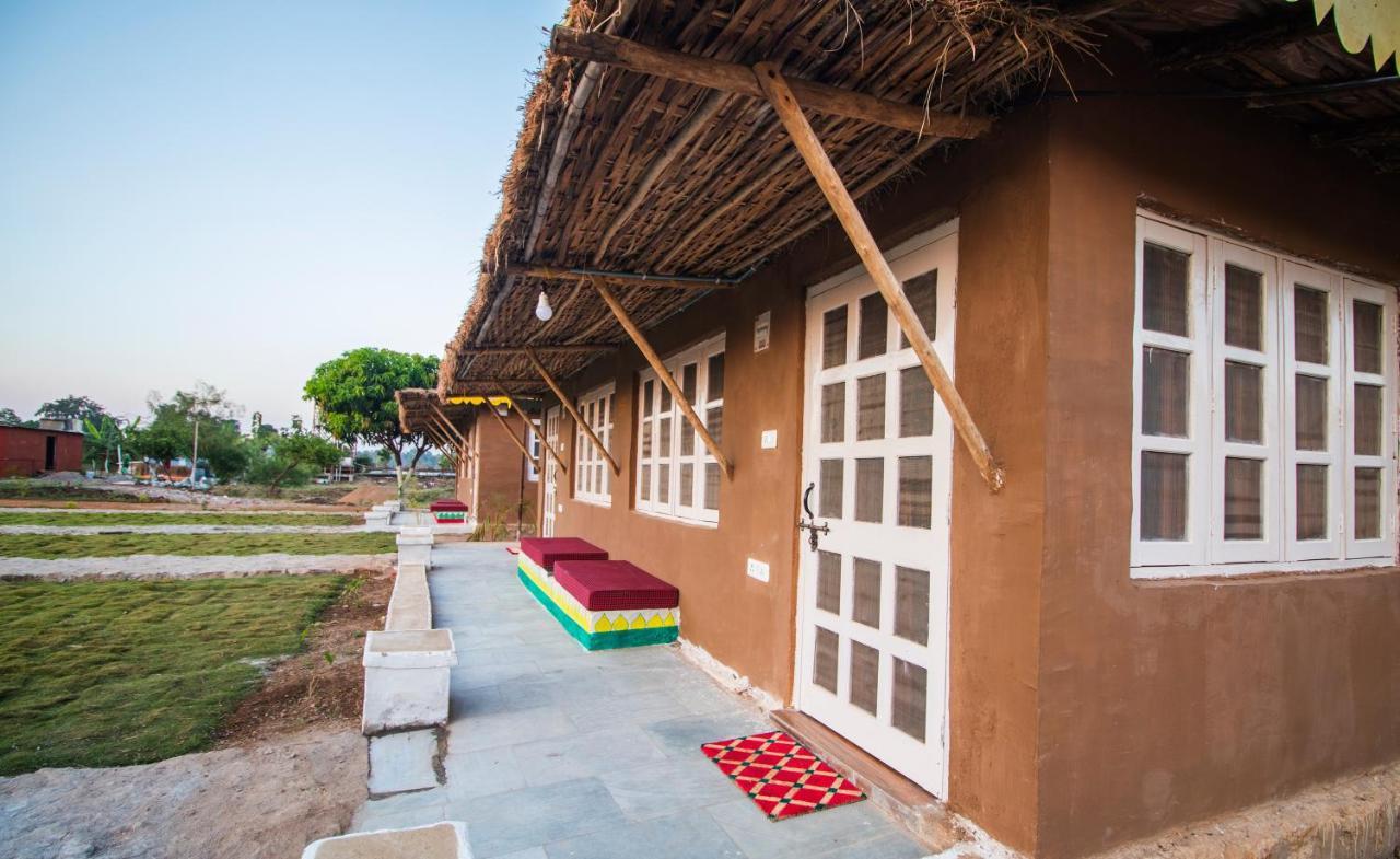 Wow Stayz2 Pachmarhi Foothill Cottages Exteriör bild