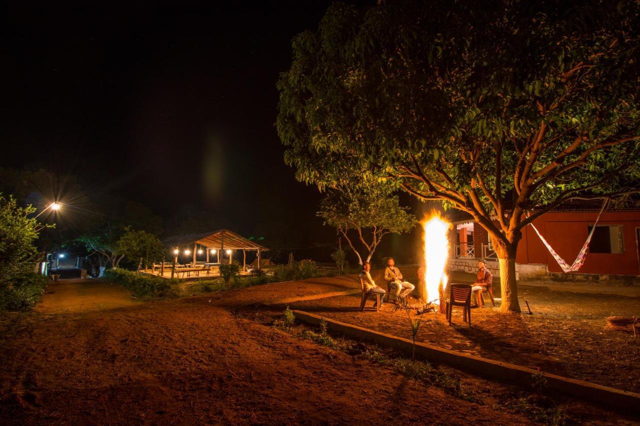 Wow Stayz2 Pachmarhi Foothill Cottages Exteriör bild